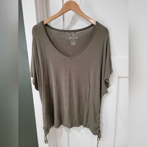 American Eagle Tie Sides Top